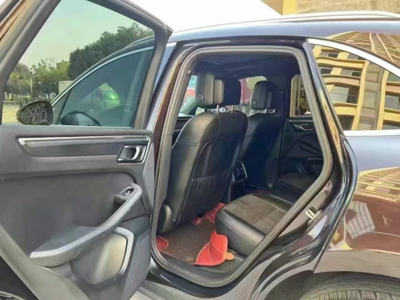 广州16年保时捷Macan6