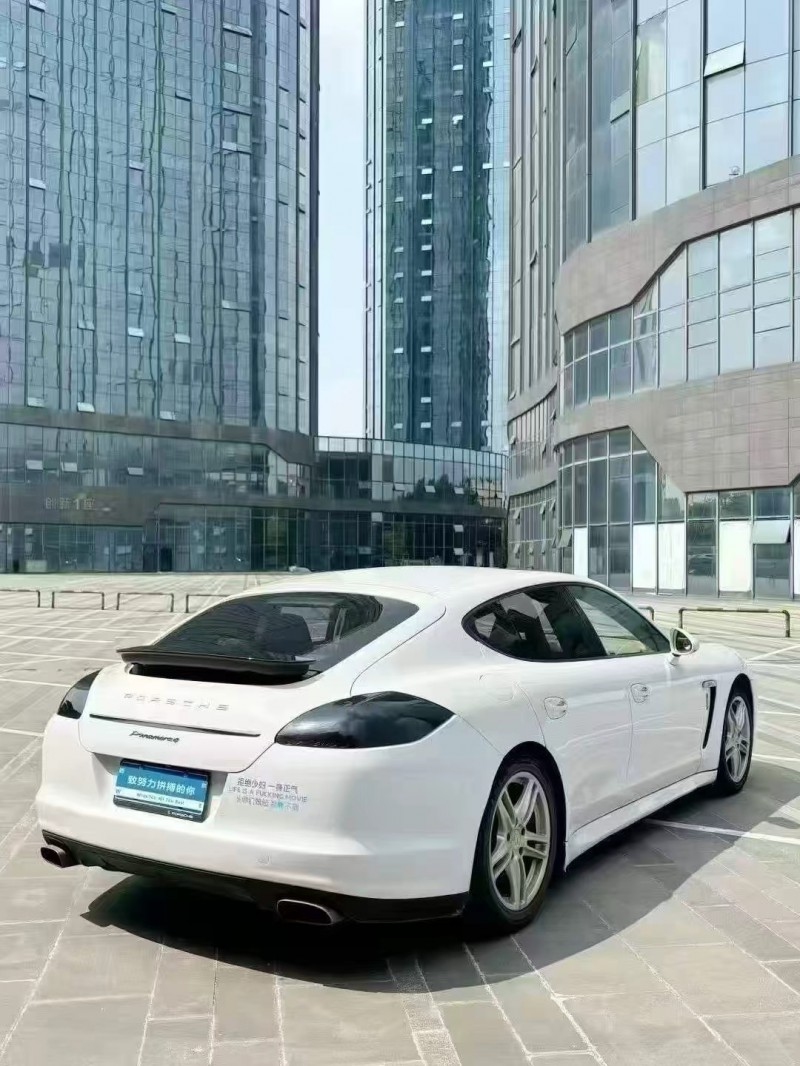 珠海11年保时捷帕拉梅拉7