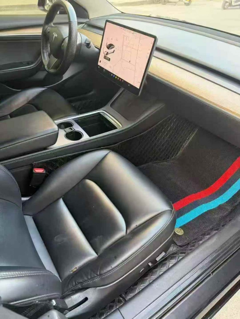 淮安21年特斯拉MODEL 35