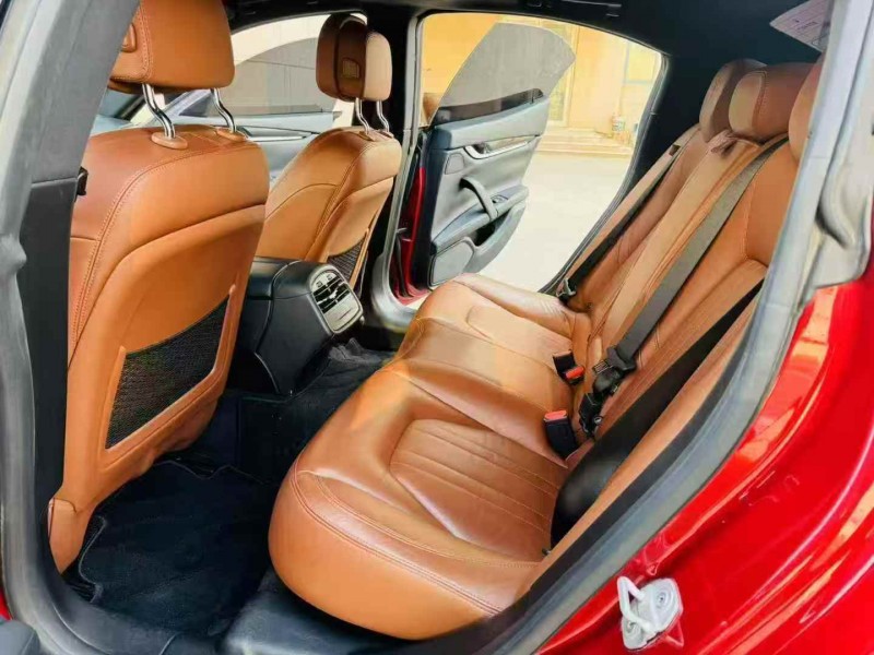 济宁17年玛莎拉蒂Ghibli6