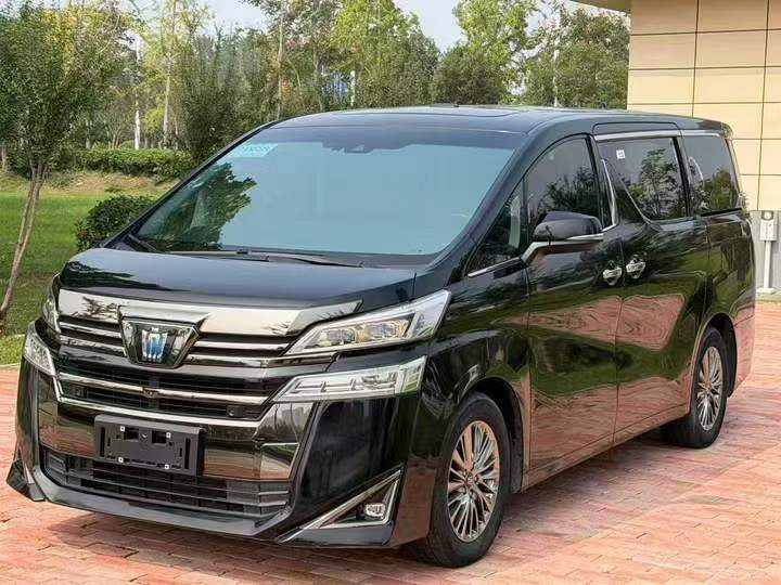 宜昌23年丰田威尔法3