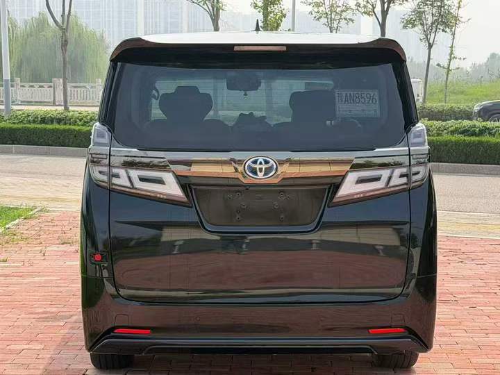 宜昌23年丰田威尔法9