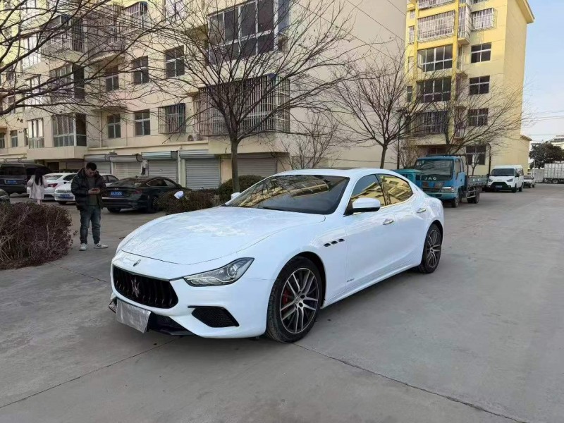 徐州21年玛莎拉蒂Ghibli2