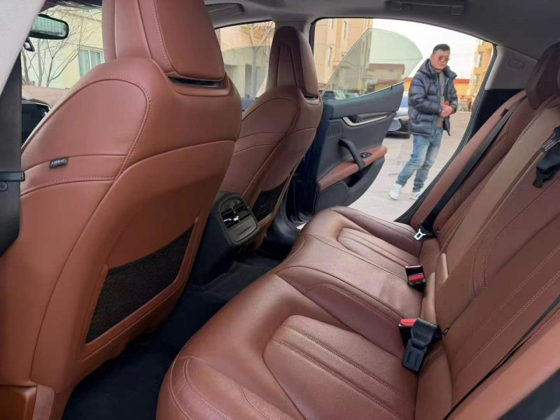 徐州21年玛莎拉蒂Ghibli7