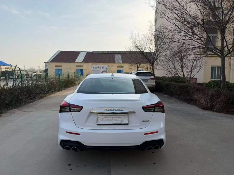 徐州21年玛莎拉蒂Ghibli9