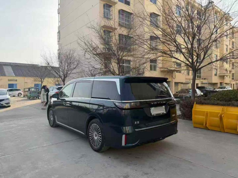 徐州26年岚图汽车梦想家3