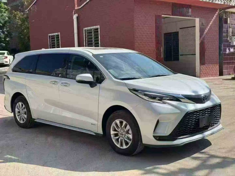 珠海25年丰田格瑞维亚3