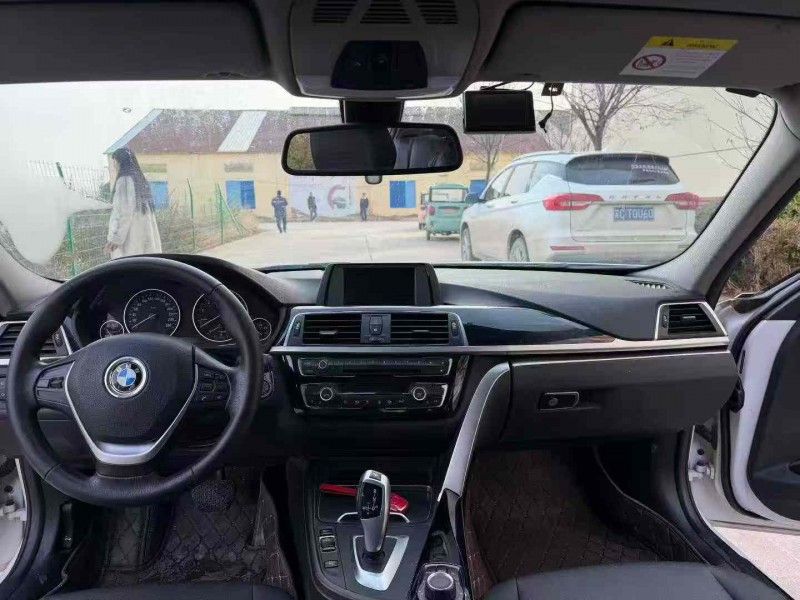 徐州17年宝马3系6