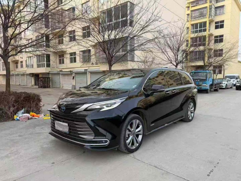 徐州23年丰田塞纳2