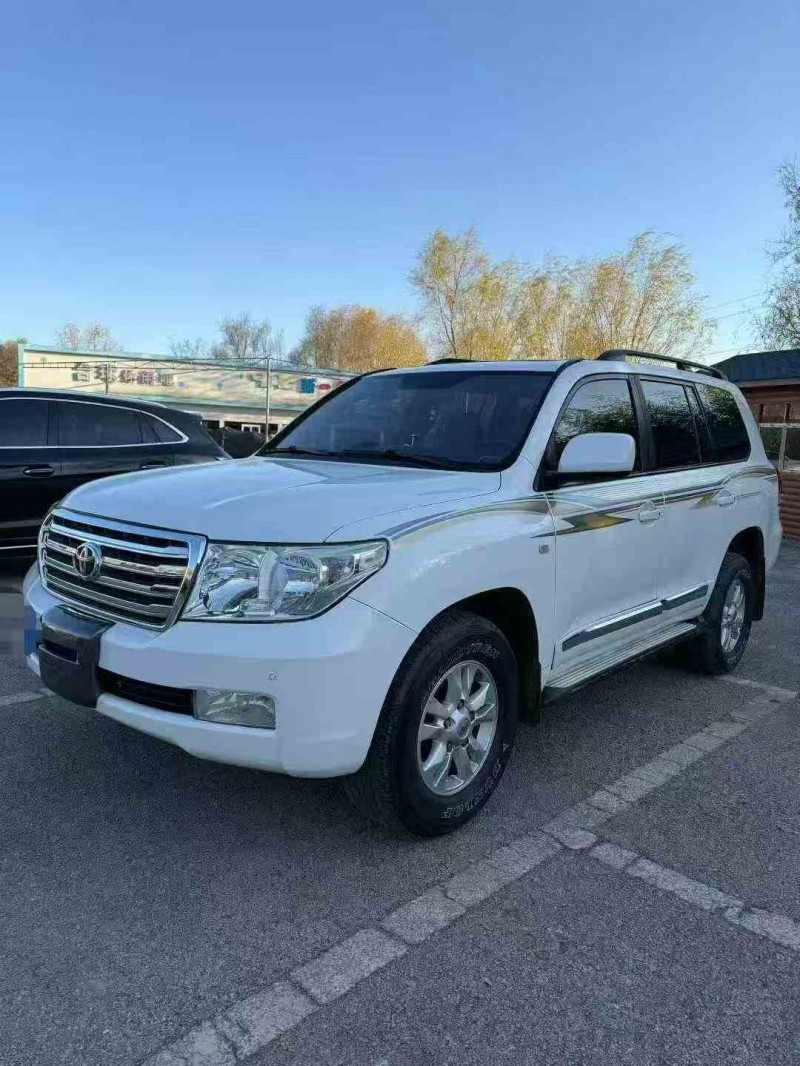 昭通09年丰田兰德酷路泽3