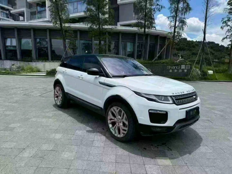 深圳18年路虎极光3