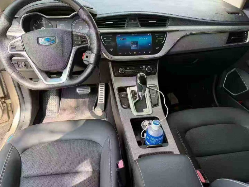 佛山18年吉利帝豪6