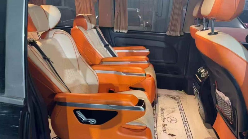 秦皇岛23年奔驰威霆3