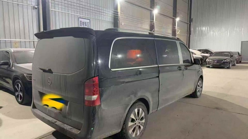 秦皇岛23年奔驰威霆4