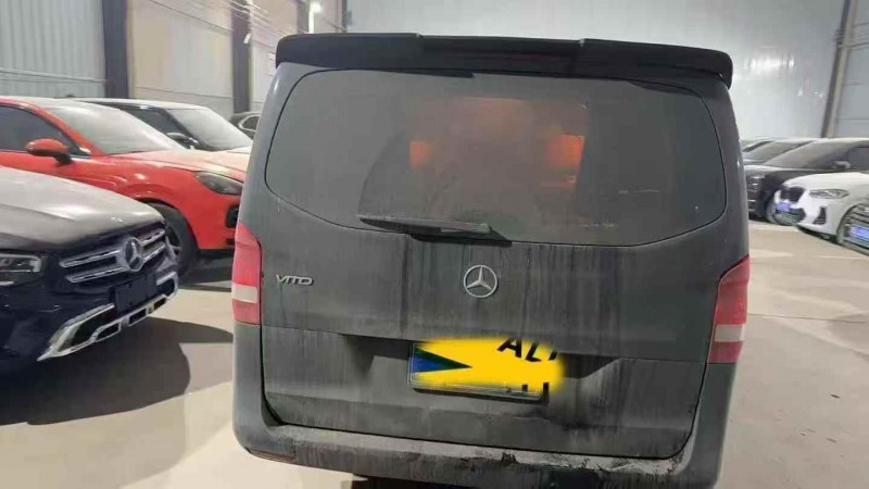 秦皇岛23年奔驰威霆5