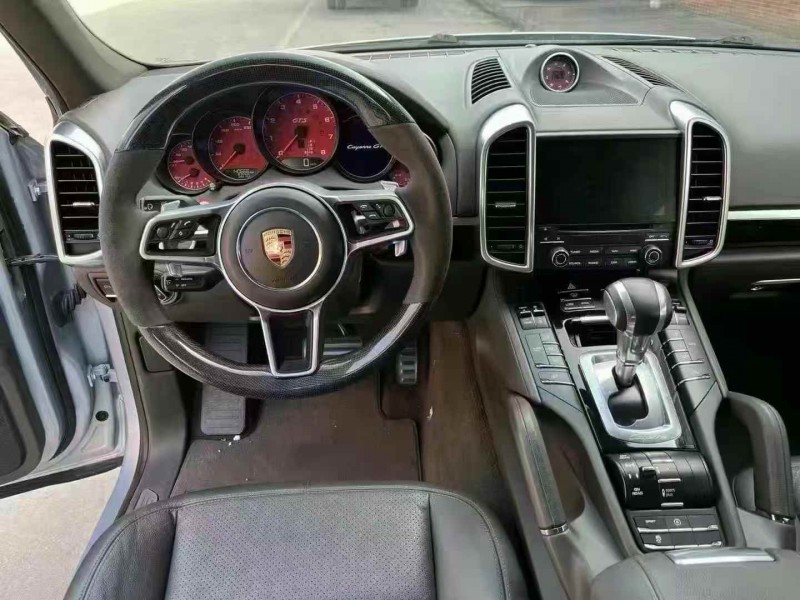 珠海18年保时捷卡宴4