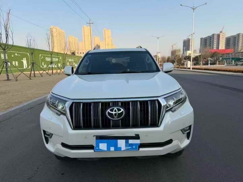 东营19年丰田普拉多1