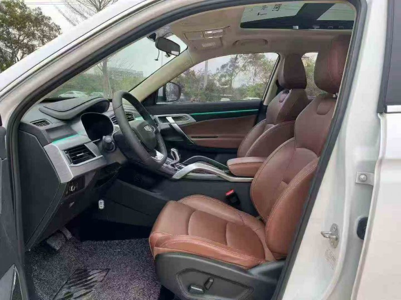 佛山21年吉利博越5