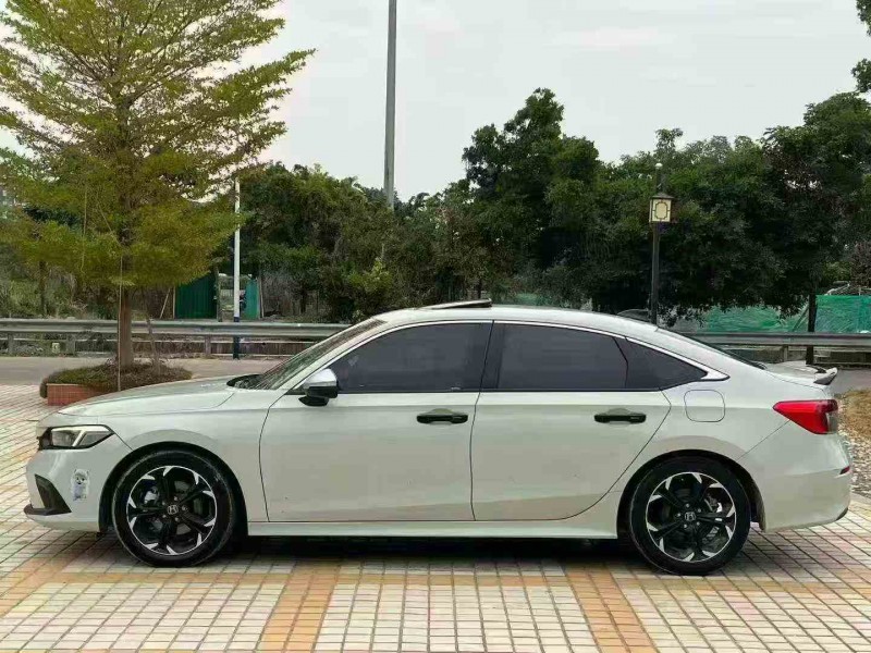 汕头22年本田思域2