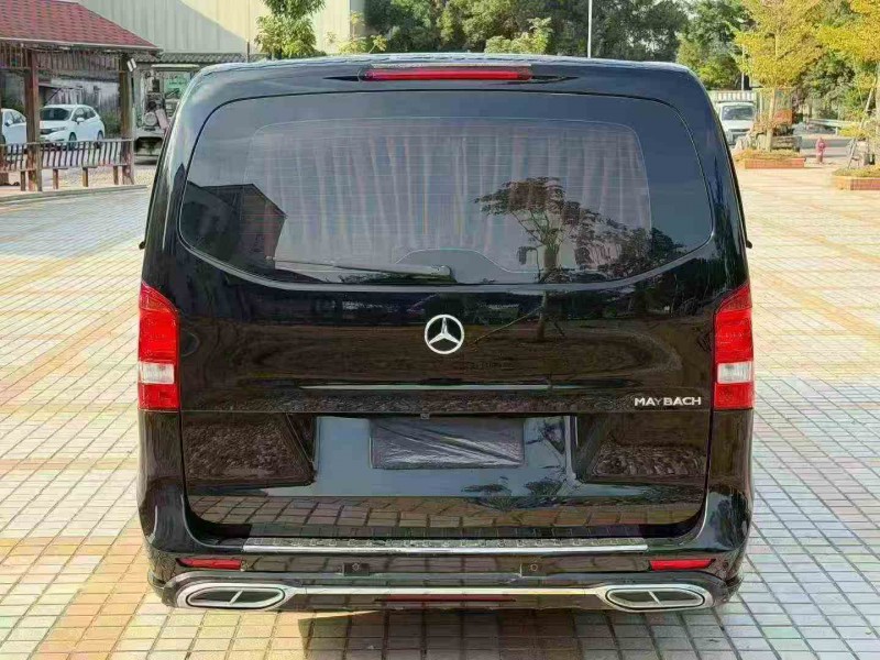 深圳22年奔驰威霆9