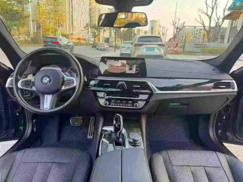 江门19年宝马5系4