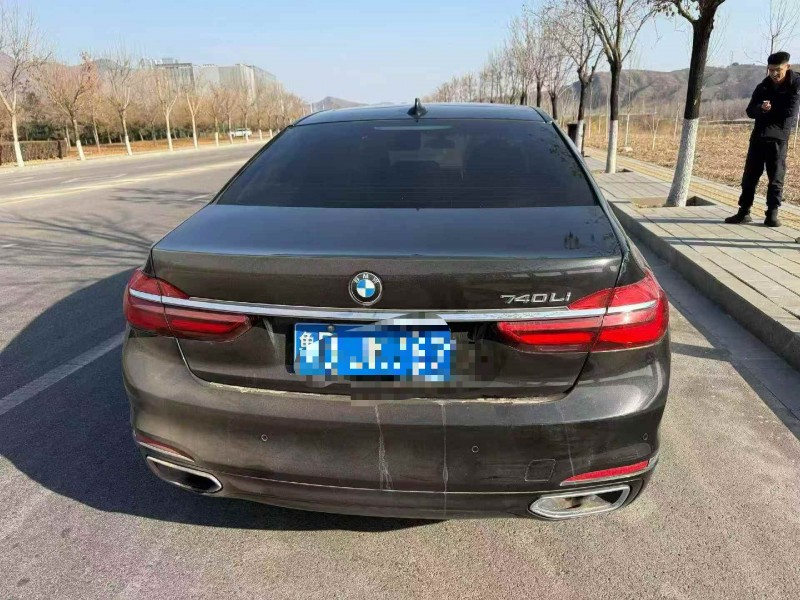 张家口17年宝马7系9