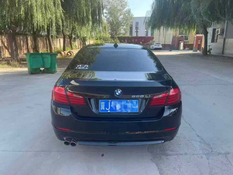 保定11年宝马5系9
