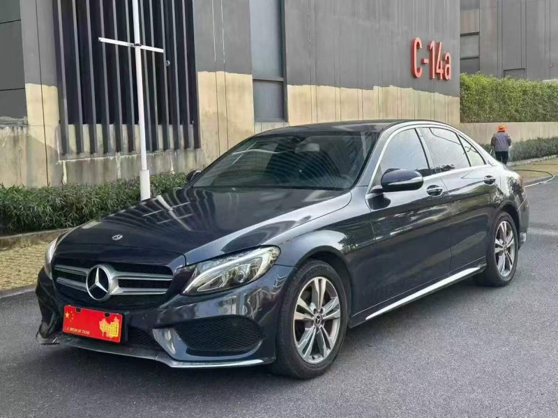 广州17年奔驰C3