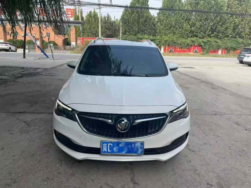 保定22年别克GL61