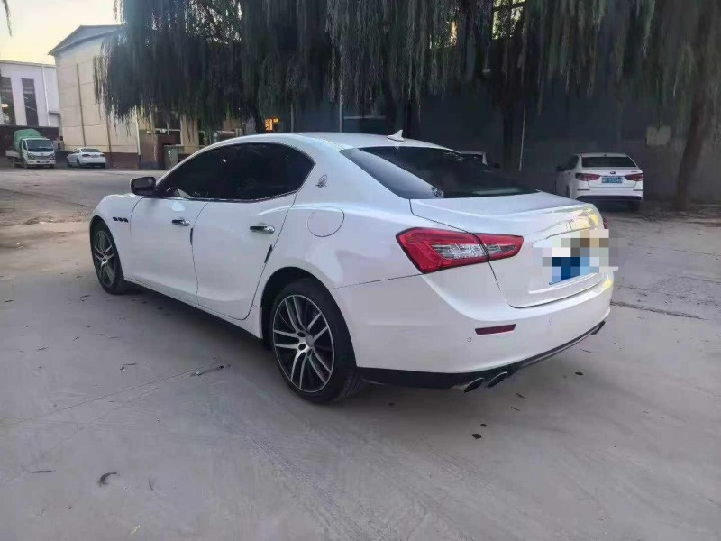 保定17年玛莎拉蒂Ghibli7