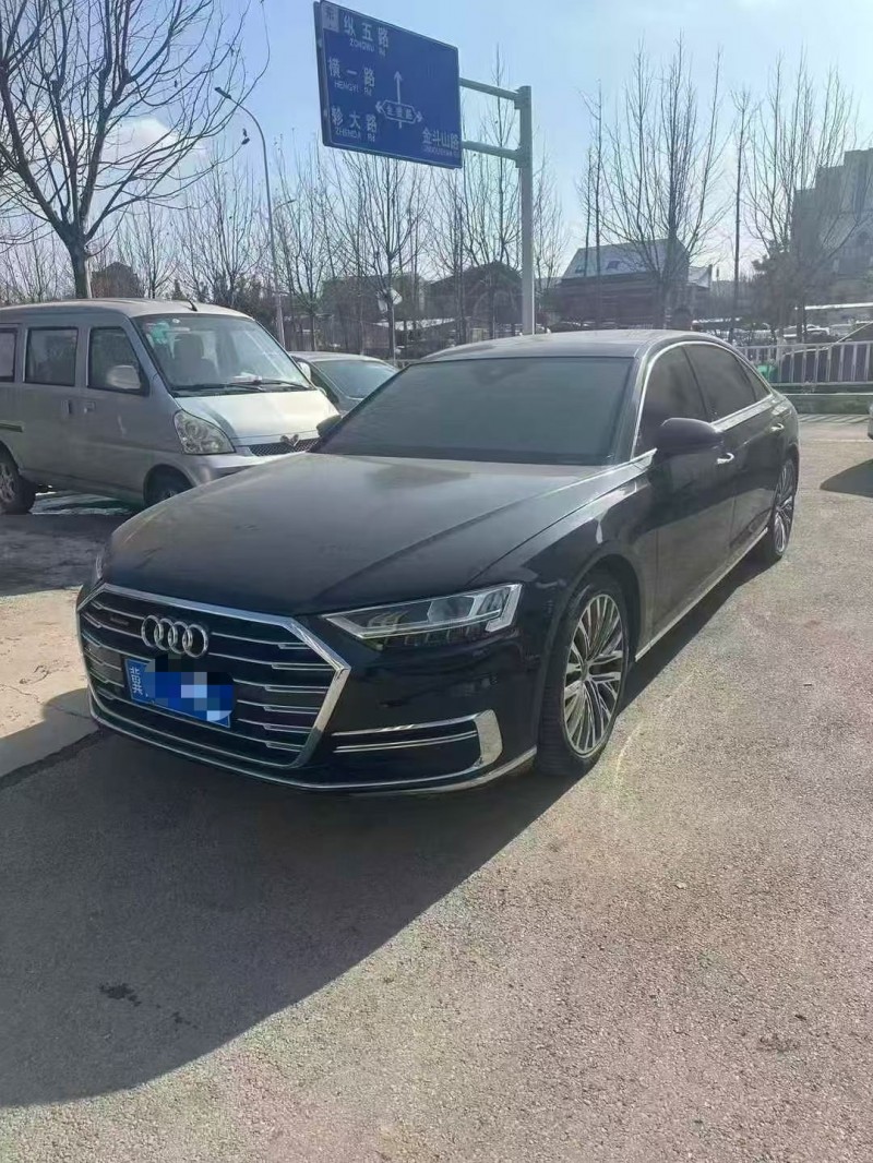 德州18年奥迪A8L2