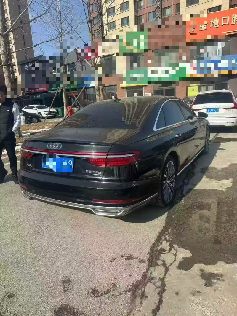 德州18年奥迪A8L4