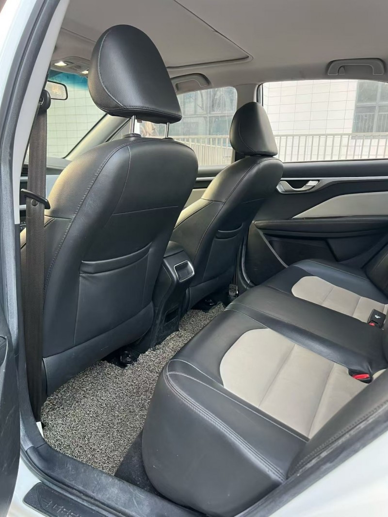 佛山20年吉利远景6