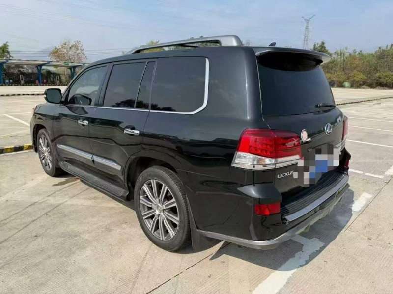 广州12年雷克萨斯LX7