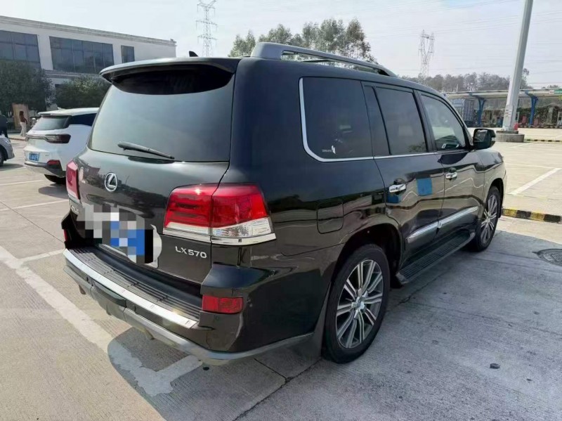 广州12年雷克萨斯LX8