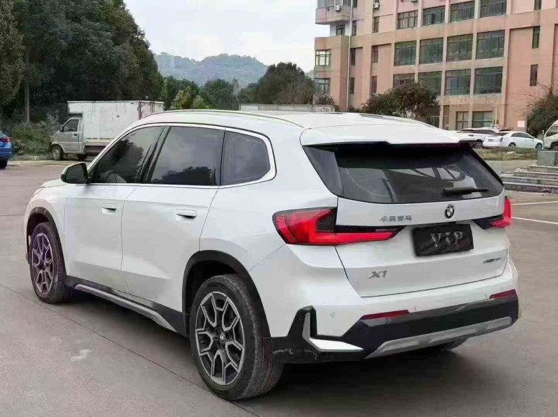 金华24年宝马X13