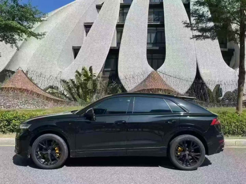 广州22年奥迪Q87