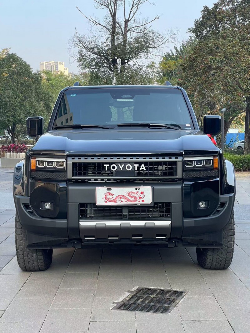 佛山25年丰田普拉多1