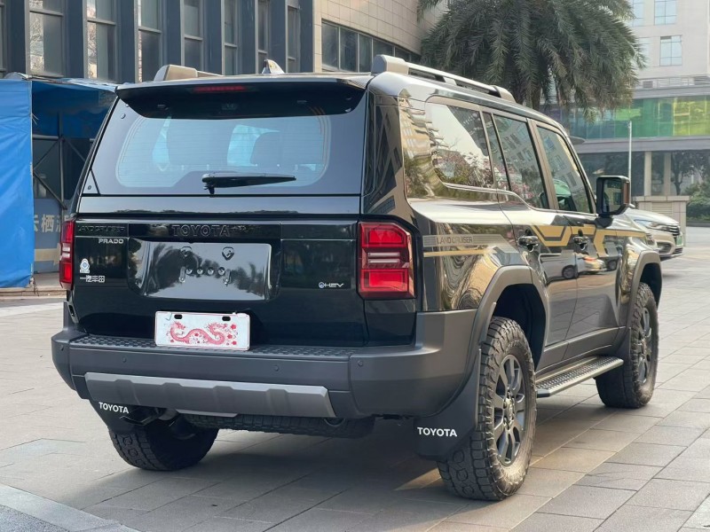 佛山25年丰田普拉多8