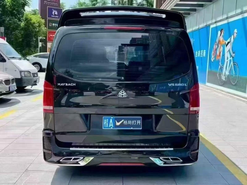 徐州18年奔驰威霆9