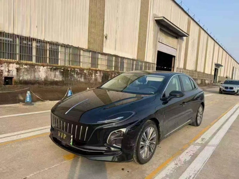 菏泽25年红旗E-QM52