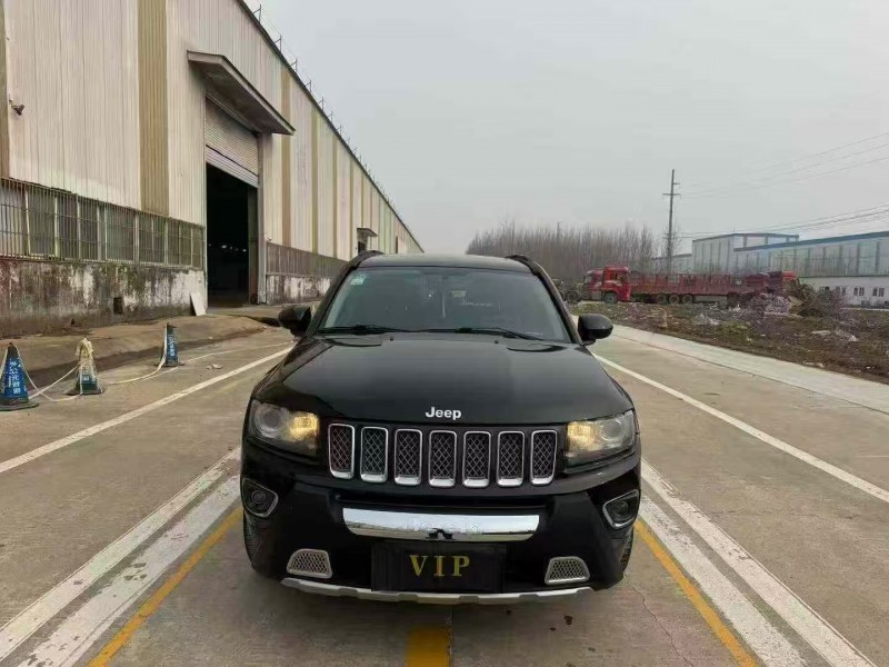 菏泽14年Jeep指南者1