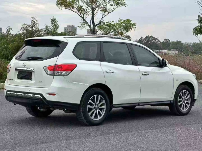 江门19年日产探路者8