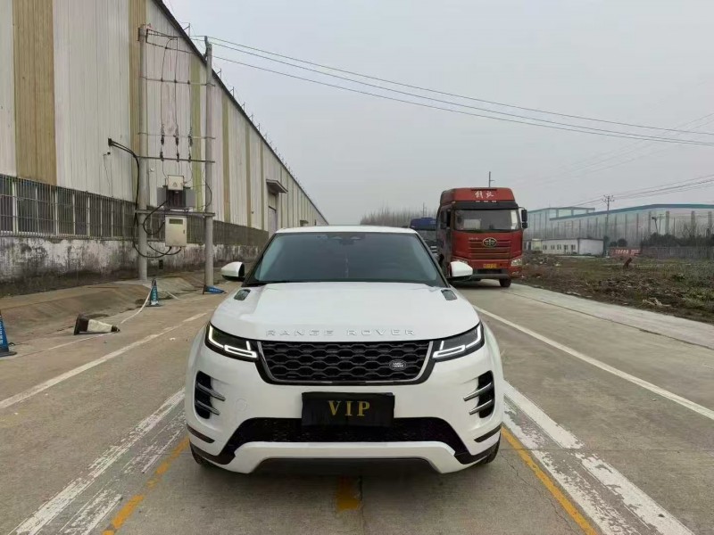 菏泽22年路虎极光1