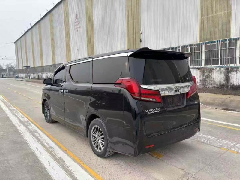 菏泽16年丰田埃尔法8