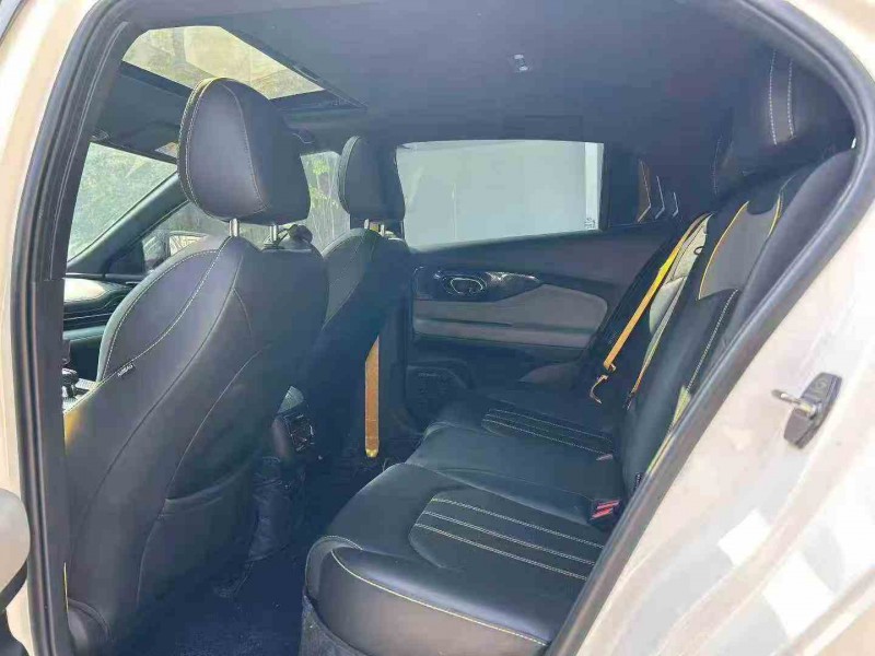 湛江24年传祺影豹4