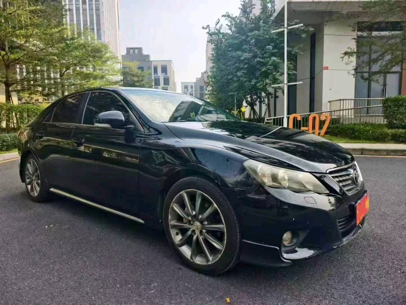 广州13年丰田锐志2