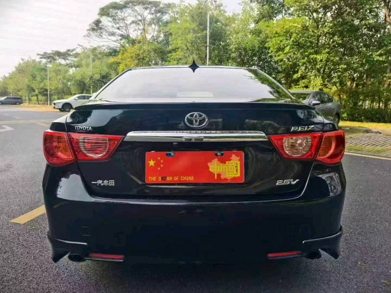 广州13年丰田锐志7