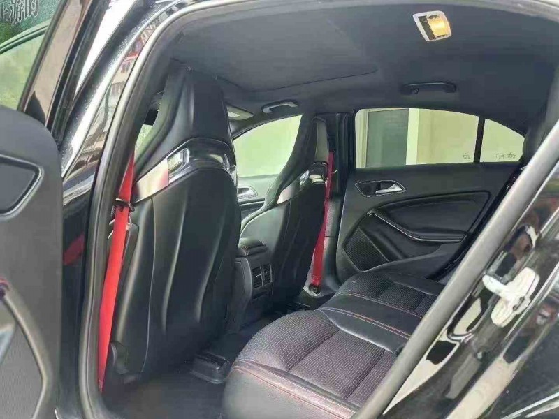 湛江17年奔驰AMG5