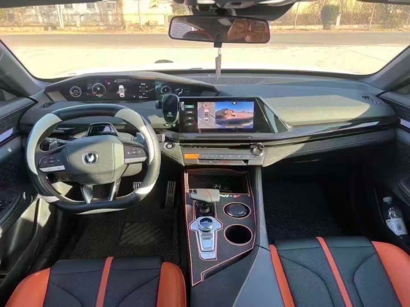 菏泽25年长安汽车UNI6